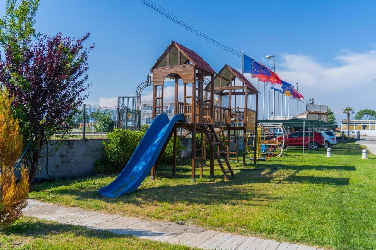 Ethno Village Giovanni Trade Улцинь Экстерьер фото