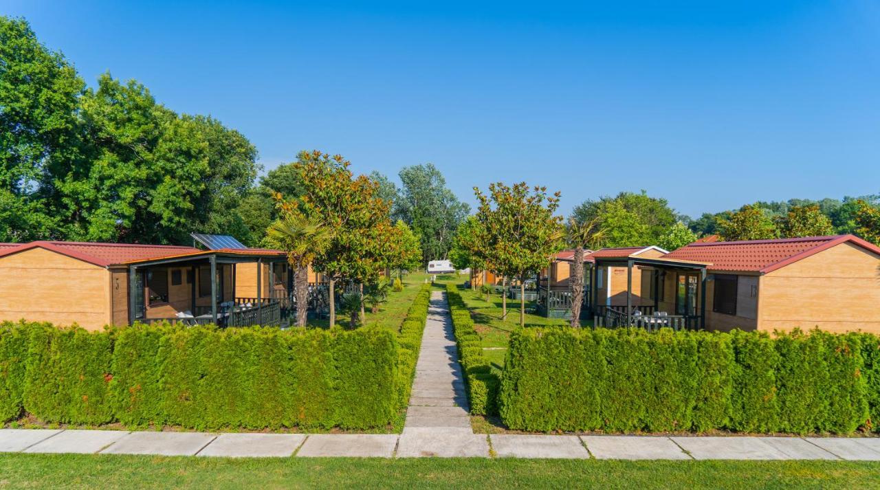 Ethno Village Giovanni Trade Улцинь Экстерьер фото
