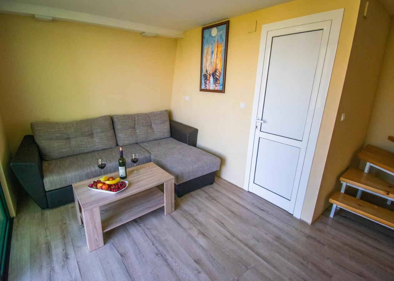 Ethno Village Giovanni Trade Улцинь Экстерьер фото