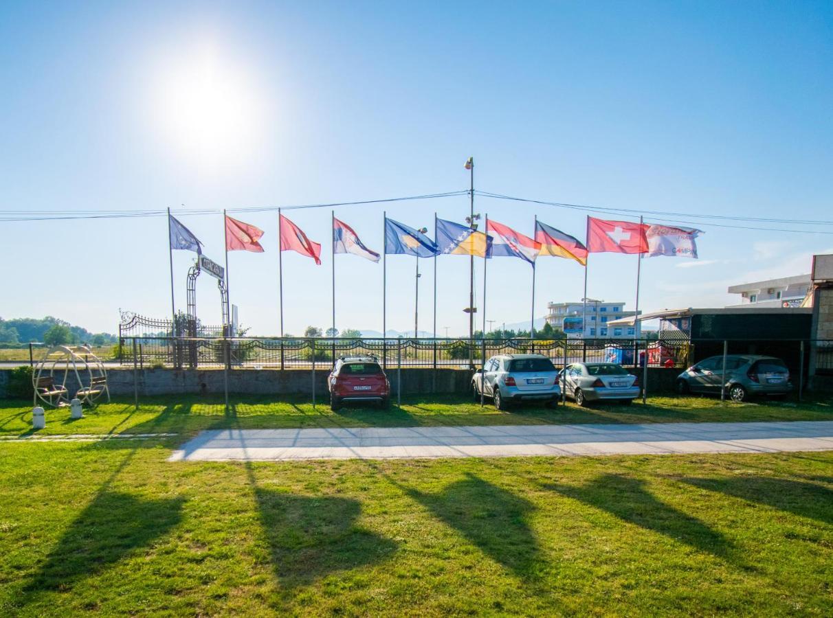Ethno Village Giovanni Trade Улцинь Экстерьер фото